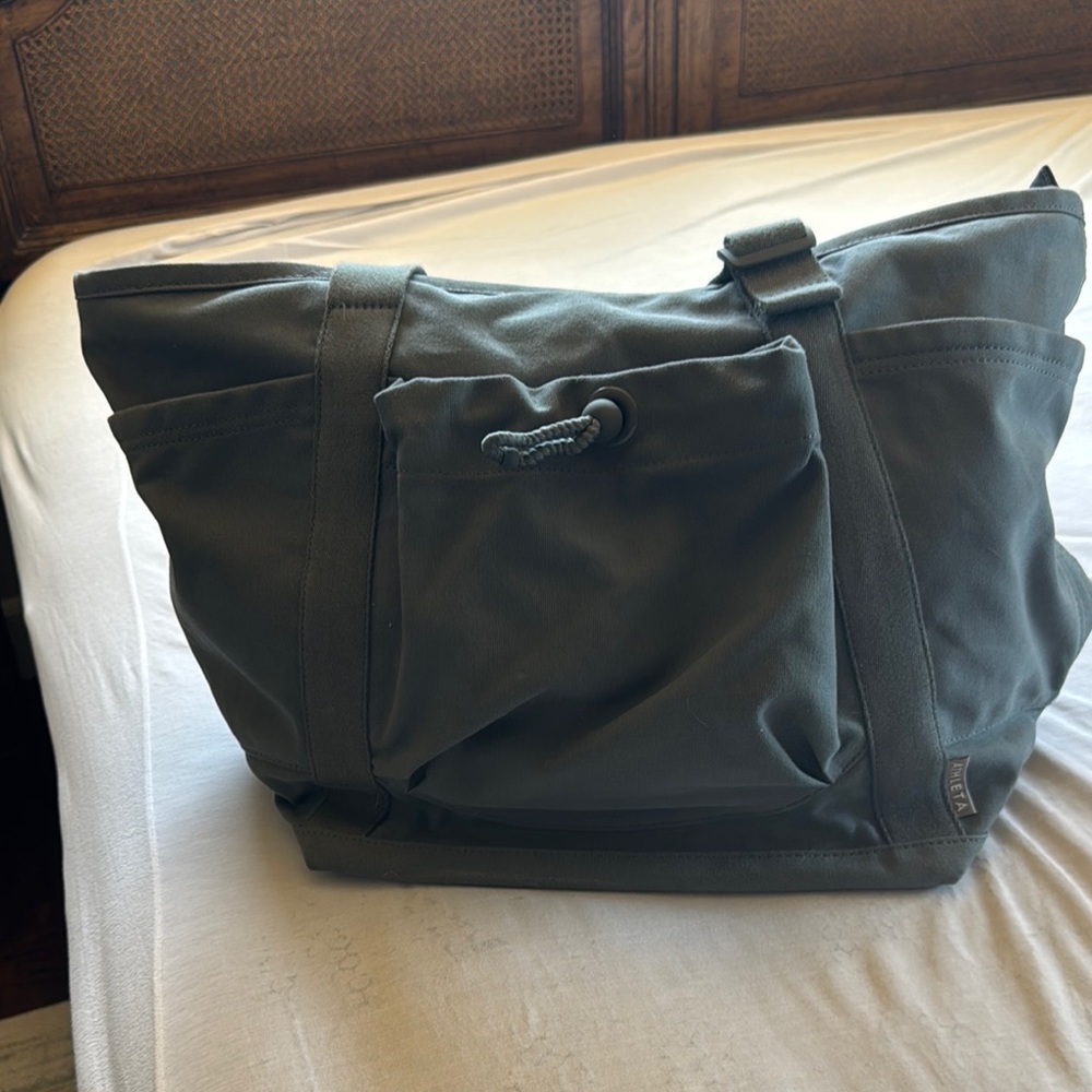 Athleta Green Duffel Bag Spacious and Durable